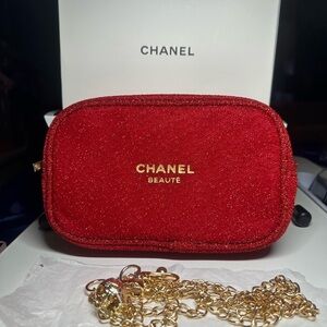 Chanel 2021 Limited Holiday Edition Pouch in Sparkling Red NWB GWP